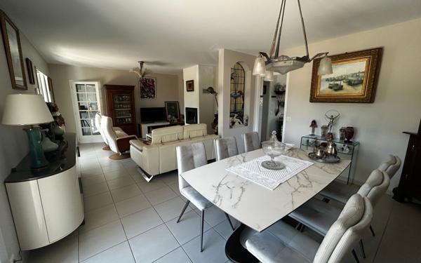 Maison à vendre    5 pièces •  Aire-sur-l'Adour