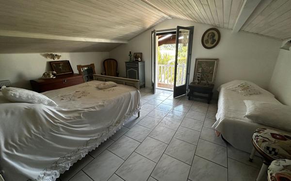 Maison à vendre    5 pièces •  Aire-sur-l'Adour