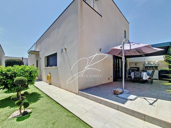 Maison T4 3 chambres 107 m² piscine