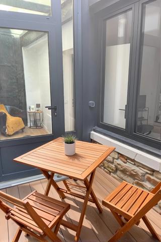 BORDEAUX APPARTEMENT 70M² T4 QUARTIER FONDAUDÈGE  AVEC BUREAU COUR PRIVATIVE ET CALME ABSOLU