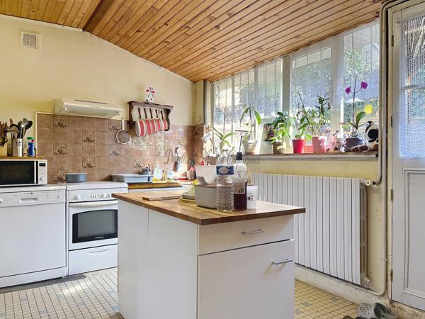 Dpt Sarthe (72), à vendre PONCE SUR LOIR maison P5 de 142m²- jardin de 77m²-garage