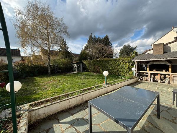 Exclusivité à Trilport : Charmante maison 4 pièces à louer avec jardin