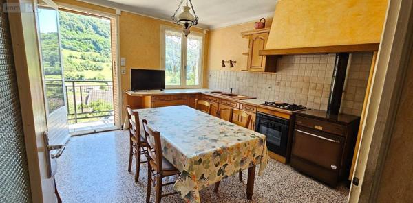 Maison individuelle à vendre à Cousance dans le Jura (39190), ref : 39064-78