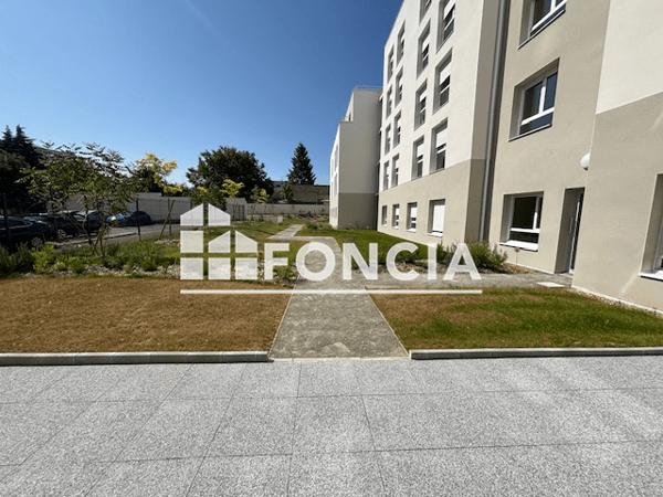 Location Appartement 2 pièces 43.1 m² - 86-90 BOULEVARD JEAN JAURES Joue-les-tours 37300