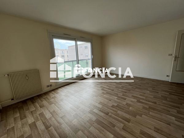 Location Appartement 2 pièces 53.88 m² - 29A RUE DU GRAND FAUBOURG Chartres 28000