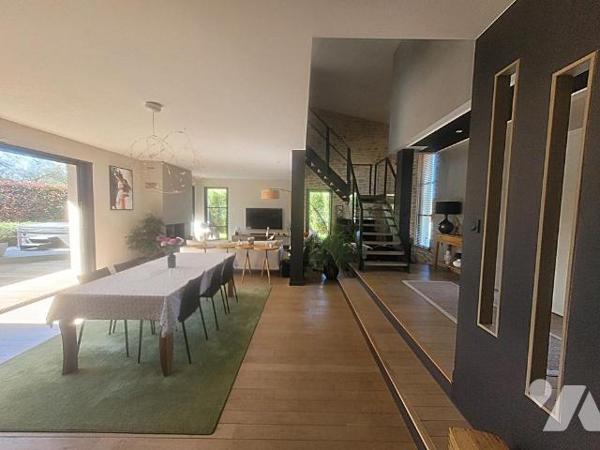 CHANGE - PAVILLON CONTEMPORAIN