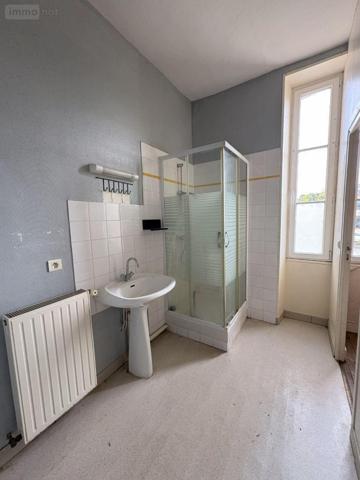 Maison à vendre à Saint-Gaultier dans l'Indre (36800), ref : 037/916