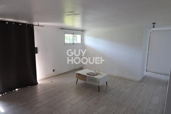 Maison  de Type 6 - CHANCEAUX SUR CHOISILLE