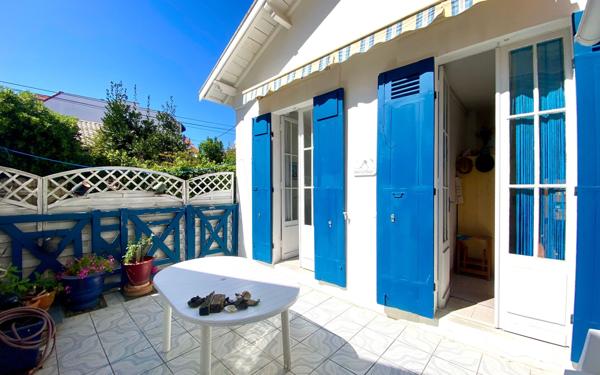 Maison à vendre    2 pièces •  Arcachon