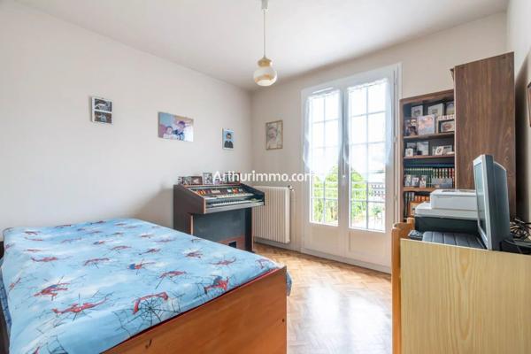 Vente                                                      Maison
                        
                     7 pièces                      130 m2                     à Sucy-en-Brie