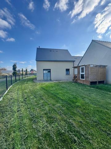 Maison à DOL-DE-BRETAGNE, 35120 - 5 pièces 88m²