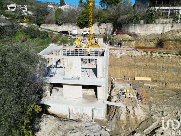 Maison 4 pièces de 101 m² à Tourrette-Levens (06690)