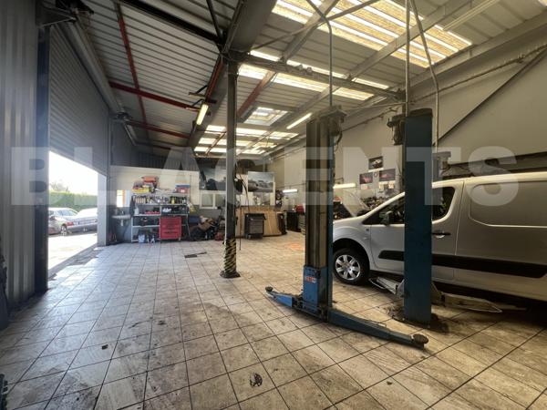 Entrepôt de 174 m² - Opportunité d'investissement avec revenu locatif garanti