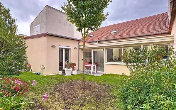 Maison à vendre    5 pièces • 153 m2 Reims