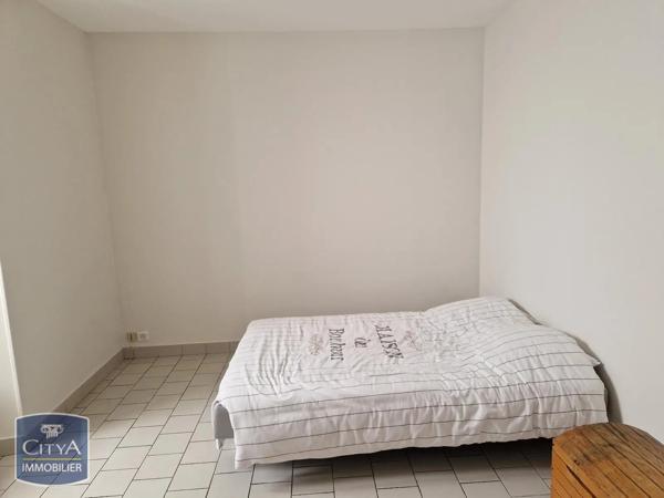 Appartement à louer 2 pièces 41m² Ardentes (36120)