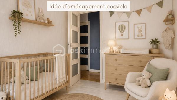 DINAN CENTRE-VILLE – Et si votre prochain loyer devenait votre premier investissement ? 

Vous envisagez de devenir propriétaire à Dinan ?
Valérie Caplot vous propose en exclusivité cet appartement T4 traversant de 78,86 m² (surface loi Carrez), une belle opportunité pour franchir le cap du premier achat et créer un logement à votre image.

Situé au 1er étage d'une copropriété de 40 logements, il bénéficie d'une agréable luminosité grâce à sa double exposition Est/Ouest et offre de nombreuses possibilités d'aménagement pour s'adapter à vos projets de vie.

Vous y trouverez : 
Un séjour-salon d'environ 28 m² pour partager de bons moments en famille ou entre amis 
Une cuisine indépendante avec loggia 
Deux chambres avec rangements 
Une pièce supplémentaire pouvant devenir bureau, chambre d'enfant, dressing ou buanderie selon vos besoins 
Une salle de bain 
Un WC indépendant suspendu 
Une cave privative d'environ 15 m² 

Au quotidien, vous apprécierez la possibilité de tout faire à pied : commerces, écoles, services et centre-ville sont accessibles en quelques minutes. 

Un bien qui permet d'entrer dans la propriété avec une surface confortable tout en conservant un potentiel de personnalisation selon vos goûts et votre budget. 

📞 Pour découvrir ce bien et concrétiser votre projet immobilier : 
Valérie Caplot
Votre Alliée Locale en Immobilier
07 69 46 86 47