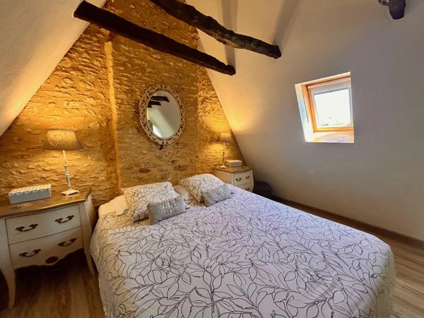 Maison en pierre avec 3 chambres en suite et terrasse, à 2 minutes du centre historique de Sarlat
