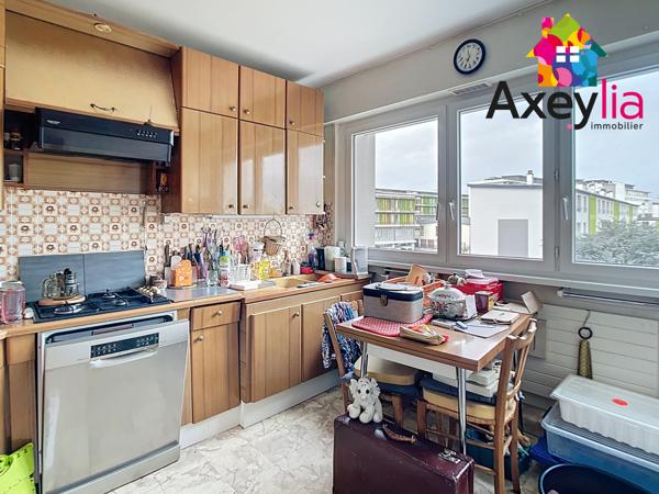 Roanne (42300) A VENDRE - ROANNE CENTRE - APPARTEMENT T4 AVEC CAVE ET GARAGE