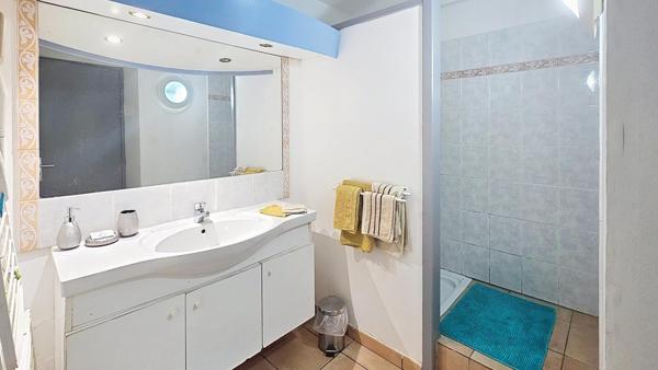 Studio meublé à quelques pas des eaux turquoise