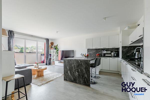 Appartement 4 pièces récent avec magnifique vue à vendre à Corbeil Essonnes