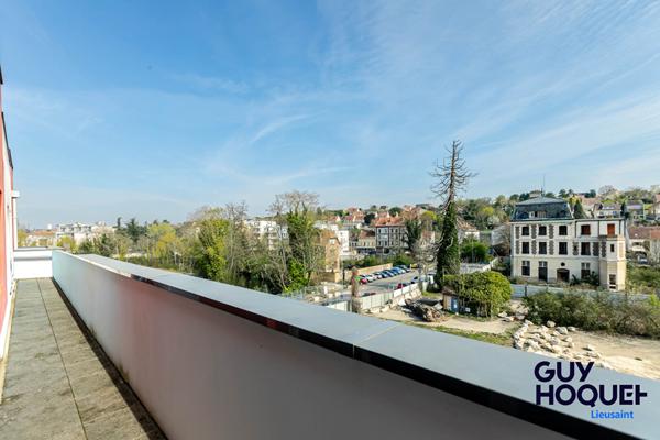 Appartement 4 pièces récent avec magnifique vue à vendre à Corbeil Essonnes