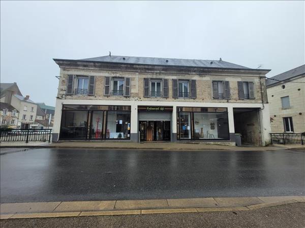Immeuble à vendre |  Buzançais |  678 m²