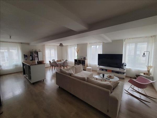 Immeuble à vendre |  Buzançais |  678 m²