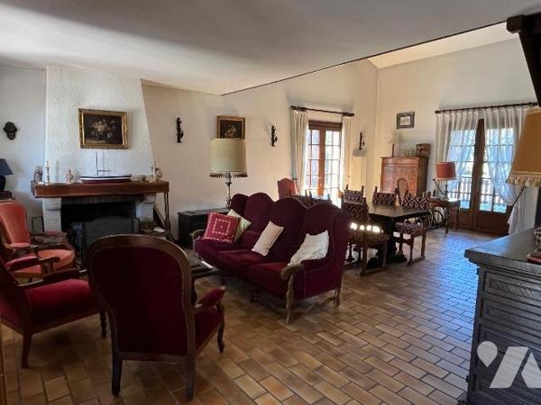 Auzeville Tolosane, vente d'une villa T5/6 en nue propriété avec réserve d'usufruit.
Dans un q...