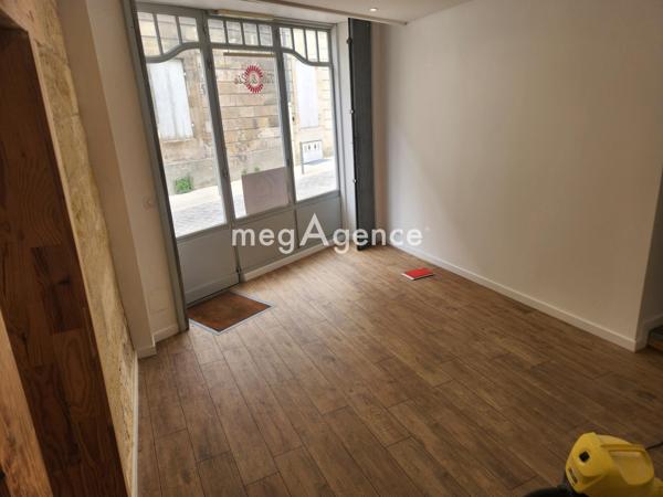 Immeuble à LIBOURNE, 33500 - 120m²