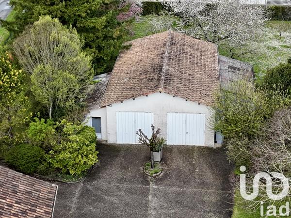 Maison à vendre 9 pièces 229 m² Barbezieux-Saint-Hilaire