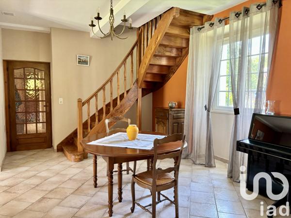 Maison à vendre 9 pièces 229 m² Barbezieux-Saint-Hilaire