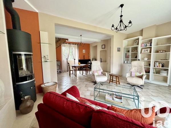 Maison à vendre 9 pièces 229 m² Barbezieux-Saint-Hilaire