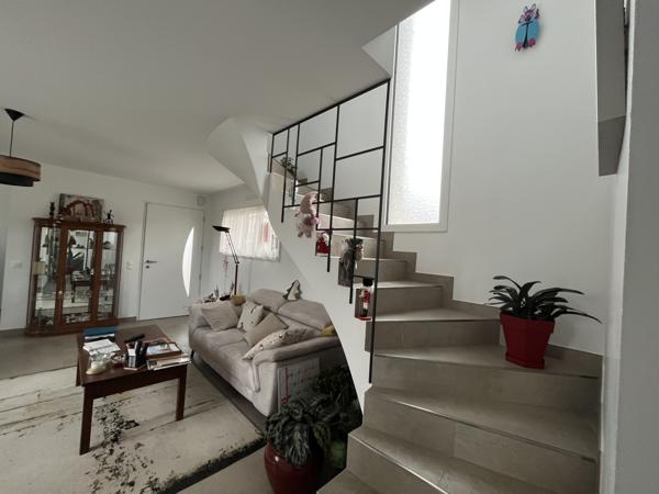 Maison 5 pièces - 108 m² Bien prestige