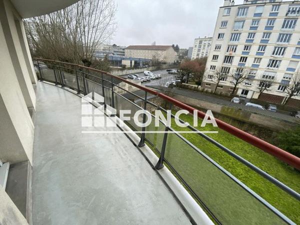 Location Appartement 3 pièces 82.68 m² - 12 BOULEVARD ERNEST DALBY Nantes 44000