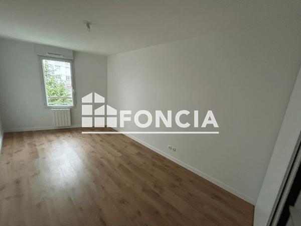 Location Appartement 3 pièces 82.68 m² - 12 BOULEVARD ERNEST DALBY Nantes 44000