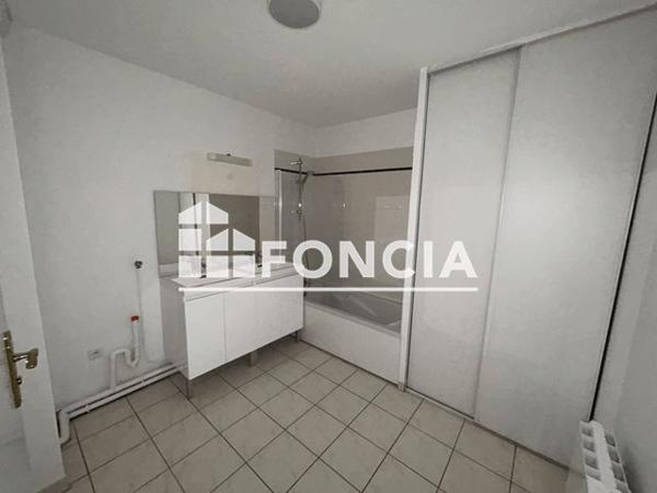 Location Appartement 3 pièces 82.68 m² - 12 BOULEVARD ERNEST DALBY Nantes 44000