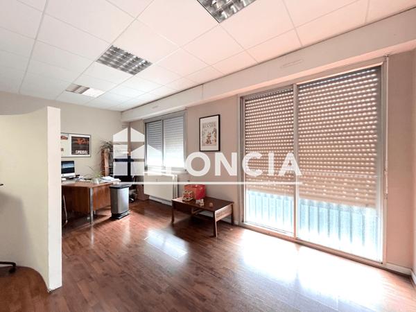 Location Local commercial 2 pièces 47.47 m² - 25 RUE OCTAVE FEUILLET Nantes 44000