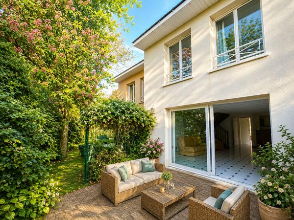 Maison Saint Herblain -Situé dans un parc en copropriété