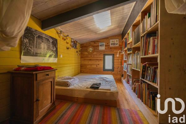 House for sale 6 rooms 200 m² Saint-Denis