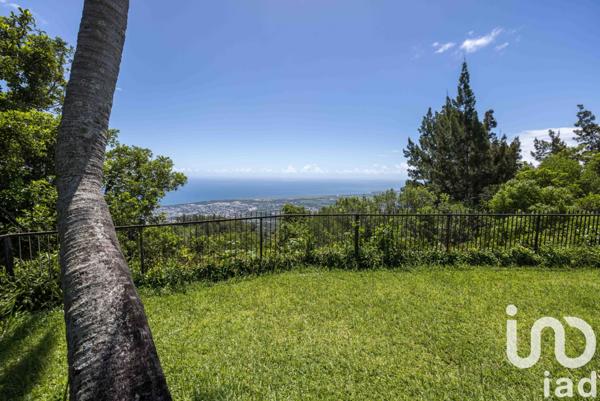 House for sale 6 rooms 200 m² Saint-Denis