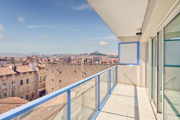 Marseille (13006) DERNIER ETAGE DUPLEX VUE MER TERRASSES COURS JULIEN 13006