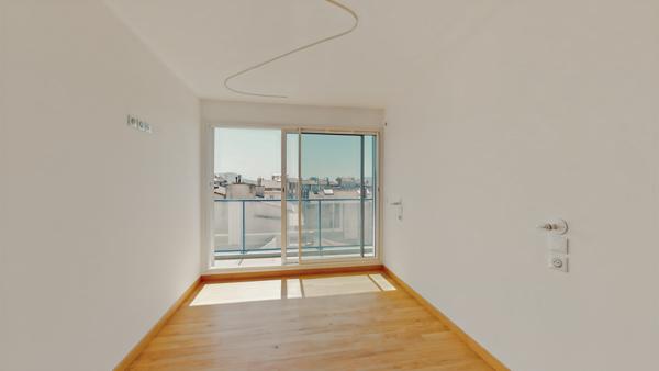 Marseille (13006) DERNIER ETAGE DUPLEX VUE MER TERRASSES COURS JULIEN 13006