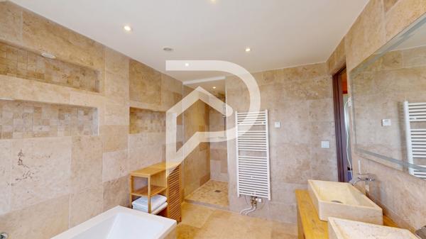 Maison 8 pièces 168 m2