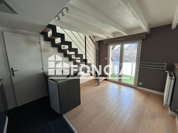 Location Appartement 2 pièces 35.89 m² - 12 RUE PROSPER MERIMEE Vannes 56000