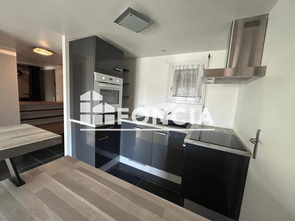 Location Appartement 2 pièces 35.89 m² - 12 RUE PROSPER MERIMEE Vannes 56000