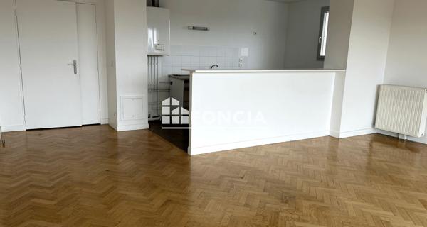 À vendre Appartement 3 pièces 75.49 m² - Versailles 78000