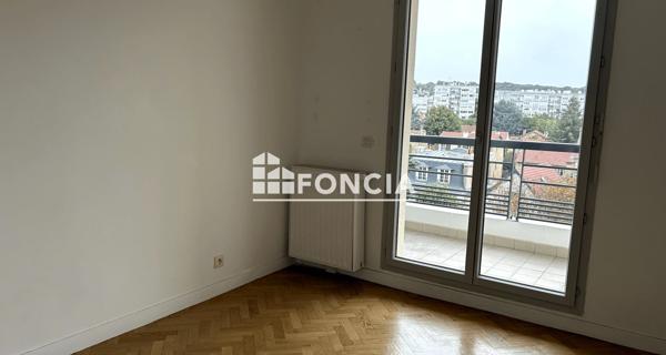 À vendre Appartement 3 pièces 75.49 m² - Versailles 78000