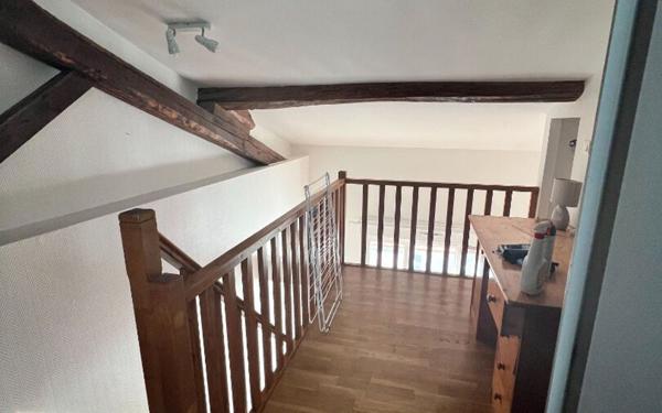 Immeuble à vendre    3 pièces • 211 m2 Toulouse