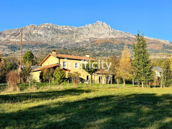 Maison 8 pièces - 256 m² Bien prestige