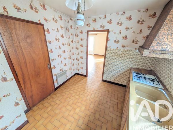 Immeuble à vendre 155 m² Lussac-les-Châteaux